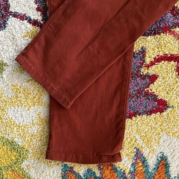 EXCELLENT CONDITION WOMEN’S JUDY BLUE SIZE 13/31 RUST COLORED MID-RISE JEANS - Picture 6 of 8